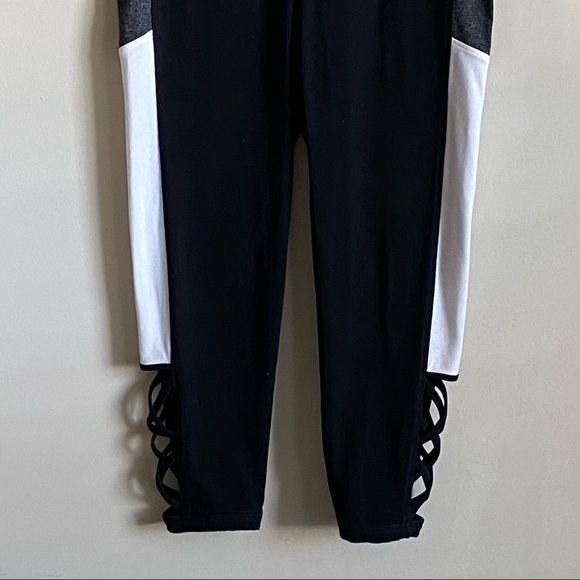 Pink Victoria’s Secret Yoga Leggings Black Size M - Picture 4 of 9